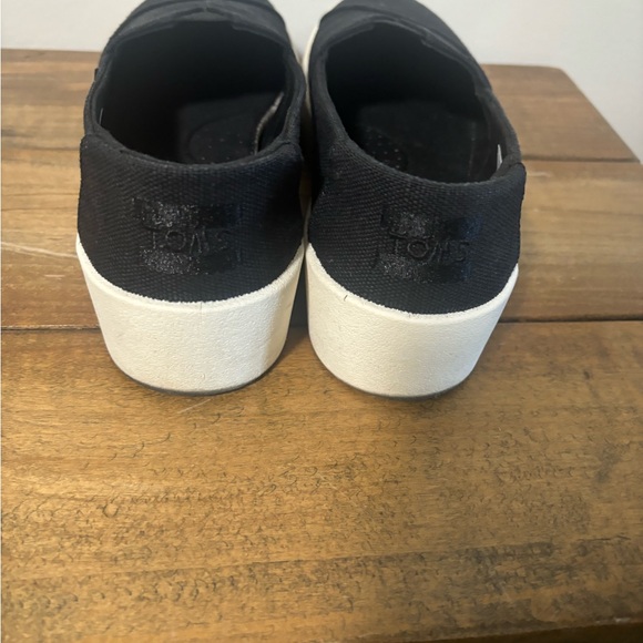 🩷2/$30❤️Toms - Verona Slip On Sneaker - Black - Size 7 - Picture 6 of 11